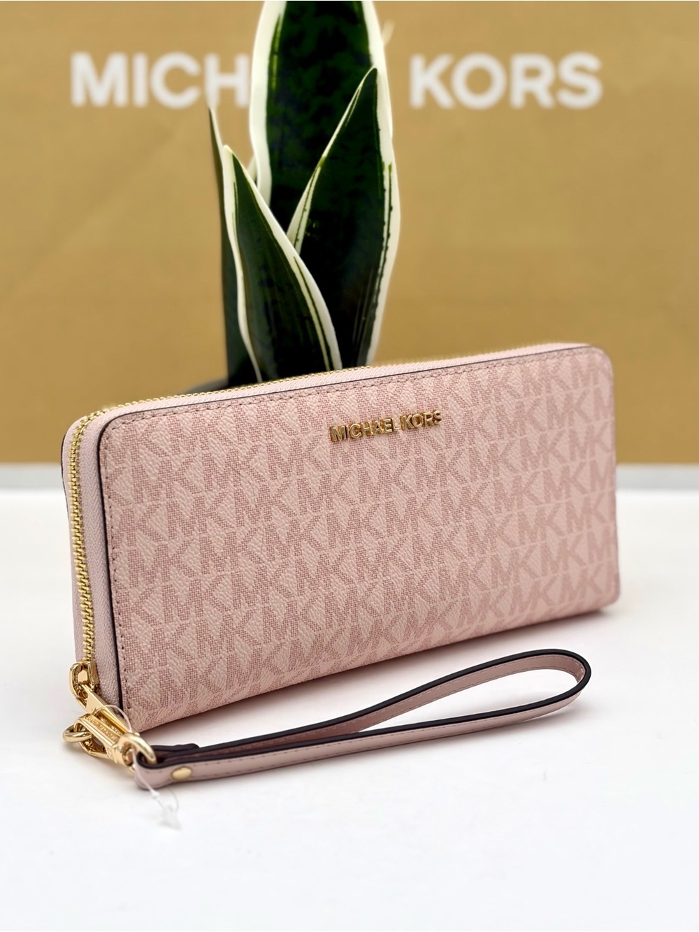 Michael Kors Large Continental Wallet Wristlet Powder Blush Multi